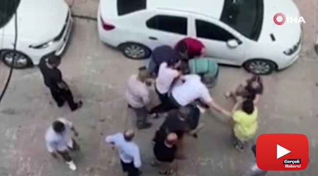 İki aile sokak ortasında birbirine girdi