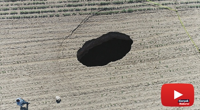 Pancar tarlasında korkutan obruk