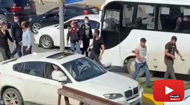 Trafik kazası sonrası cadde boks ringine döndü