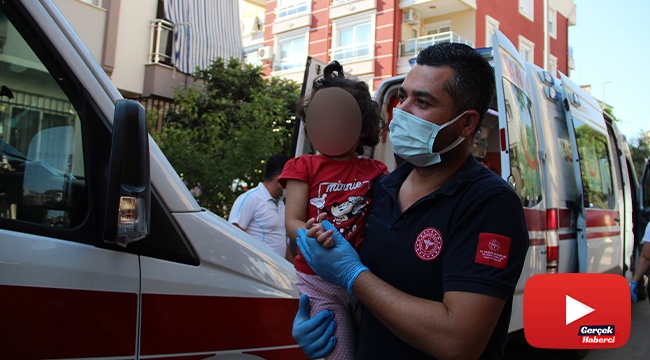 Anne evi terk etti, babanın bakmakta zorlandığı 4 küçük çocuk evde kendinden geçmiş halde bulundu