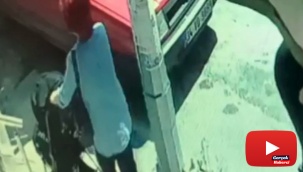 Anne ve bebeği aracın altında kalmaktan son anda kurtuldu