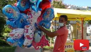 Antalyalı baloncunun yürekleri burkan mezarlık ziyareti