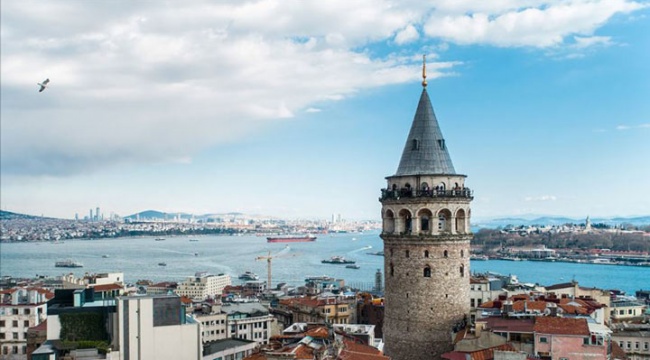Bakanlığa devredilen Galata Kulesi'nde giriş ücretlerine fahiş zam: 100 TL'ye yükseltildi