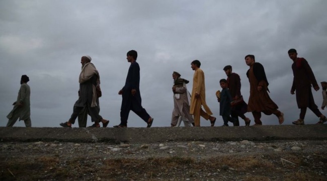 Bir göçmen kaçakçısı anlatıyor: Düzensiz göçmenleri Afganistan'dan Türkiye'ye getiren sistem nasıl işliyor?