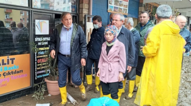 CHP heyeti sel felaketinin yaşandığı Artvin&#039;de: Tablo çok vahim, el birliğiyle vatandaşlarımızın yarasını saracağız