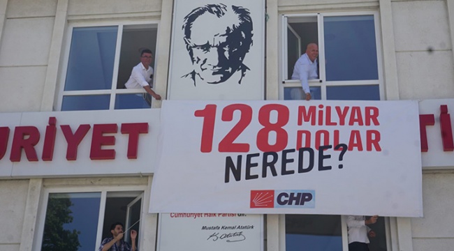CHP'nin Edirne'de toplatılan "128 Milyar Dolar Nerede?" pankartları iade edildi