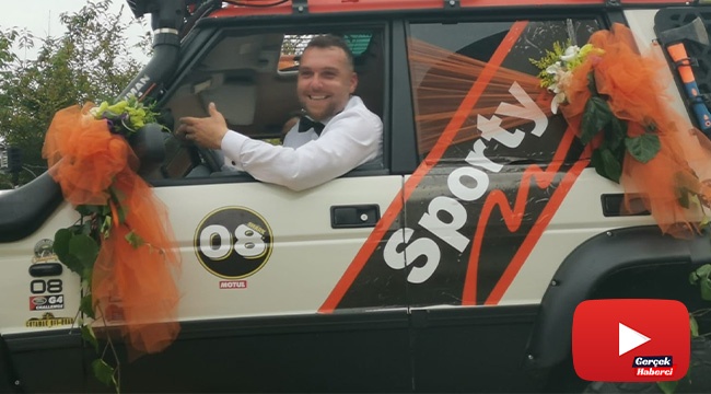 Düğüne çekiciye yüklediği off-road aracıyla gitti