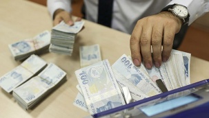 Emeklilerin bayram ikramiyeleri ödenmeye başladı