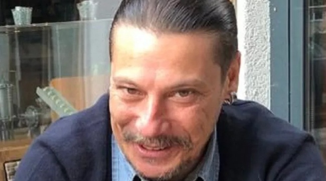 Gazeteci Erk Acarer'e ‘pişmiş yumurtalı’ tehdit: Kağıtta ‘sen bekle’ yazıyor