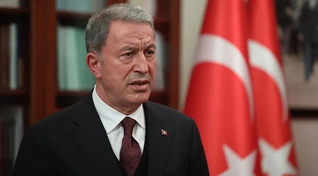 Hulusi Akar’ın uçağı acil iniş yaptı