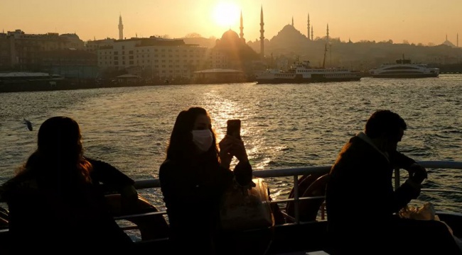 MetroPOLL analizi: 2018 seçiminde yaşı tutmayan gençlerin tercihlerinde AK Parti birinci sırada