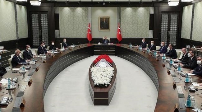 O gazeteciden yeni iddia: 4 bakan değişecek