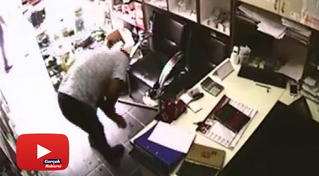 Silahlı şahsın, kavga ettiği iş yeri sahibini vurduğu anlar kamerada