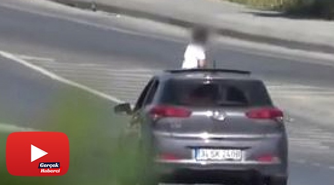 Sunrooftan çıkan çocuğun tehlikeli yolculuğu kamerada