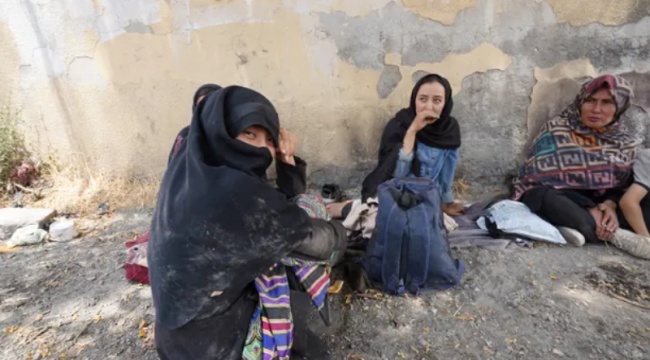 The Guardian yazdı: Taliban ilerledikçe Afganlar Türkiye'nin doğusuna kaçıyor