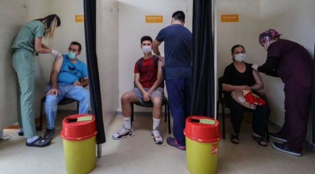 Türkiye'de Covid geçirenlere neden tek doz aşı yapılıyor, bilimsel araştırmalar ne gösteriyor?