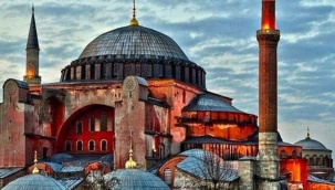 UNESCO Türkiye’ye süre verdi: Ayasofya ve Kariye’ye ilişkin rapor istedi
