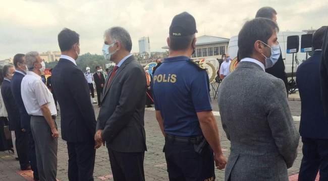 CHP Kadıköy İlçe Başkanı, Erdoğan'ın mesajı okunurken arkasını döndü