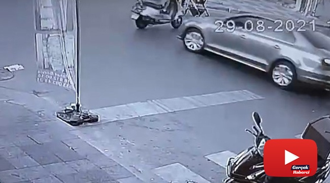 Hamile kadına kaza şoku: Bebek arabasına motosiklet çarptı