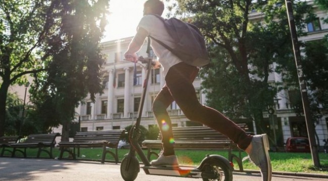 İstanbul’da e-scooter kullanımında yeni kurallar belirlendi: Yaş, hız sınırı, park yasağı…