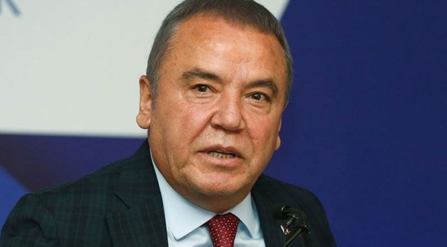 Muhittin Böcek hastaneye kaldırıldı
