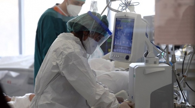 Prof. Dr. Yalçın: Yoğun bakım hastalarının yüzde 90'ı aşısız; iki artı bir doz 9 ay korur