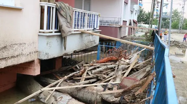 Sel felaketinde hayatını kaybedenlerin sayısı 17 oldu