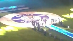 TFF Başkanı Özdemir ile AK Parti Sözcüsü Çelik, Adana Demirspor- Beşiktaş maçında yuhalandı