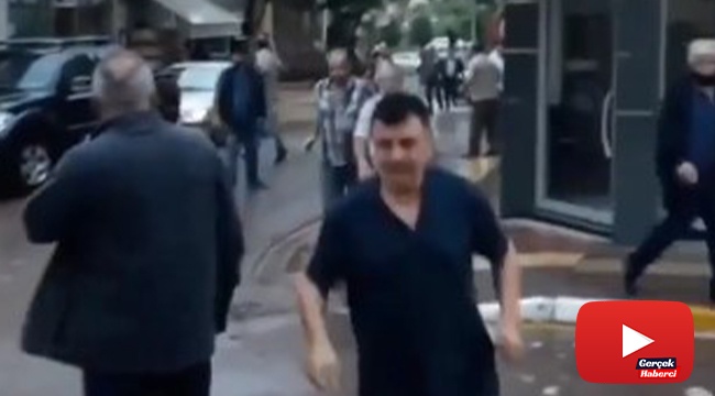 Vatandaşların selden kaçış anı cep telefonuna yansıdı
