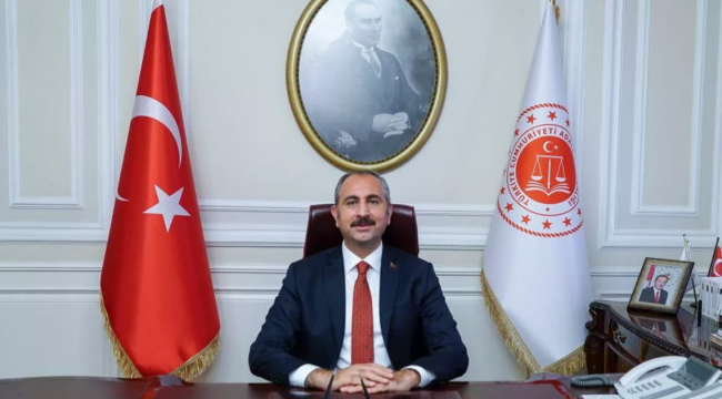 Adalet Bakanı Gül: AK Parti, ifade özgürlüğünü ortadan kaldıracak bir şeye müsaade etmez