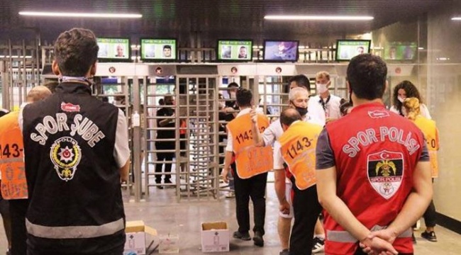 Aşı olmayanlar stada giremedi
