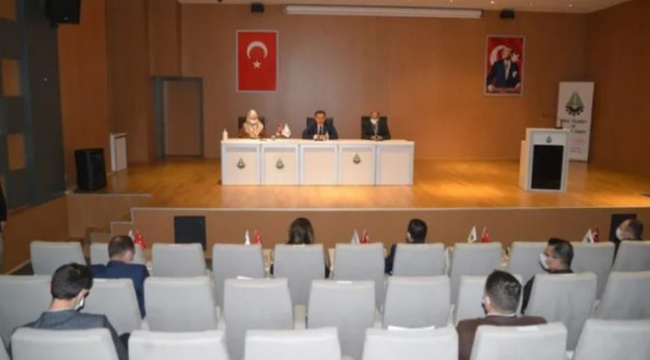 Bolu Valisi’nden sığınmacılara: Kadınlara sabit bakmayın, akşam 9’dan sonra evde olun