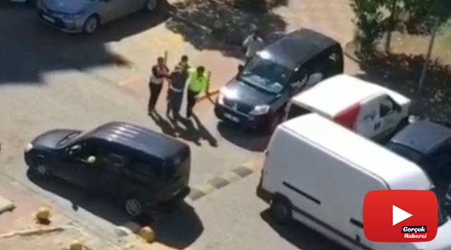 Evlere girmeye çalışan hırsız suçüstü yakalandı, kovalamaca anı kameraya yansıdı