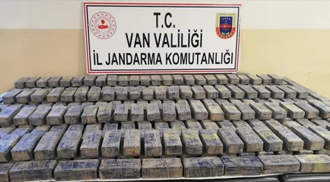 Resmi araç görünümlü kamyonette 150 kilo eroin bulundu