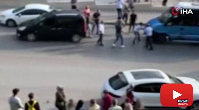 Trafik kavgasında dolmuş şoförü darp edildi