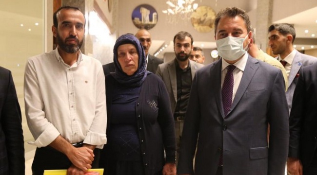 Ali Babacan, Şenyaşar ailesi ile görüştü