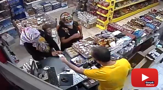 Anneleri tırnakçılık yaparken çocukları nar ve üzüm çaldı