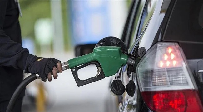 Benzine 28 kuruş zam bekleniyor