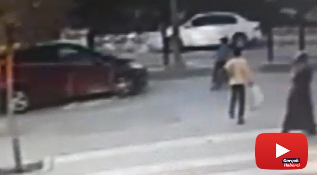 Bisiklet süren çocuğa araba çarptı, hemşire çıkan sürücü müdahale etti