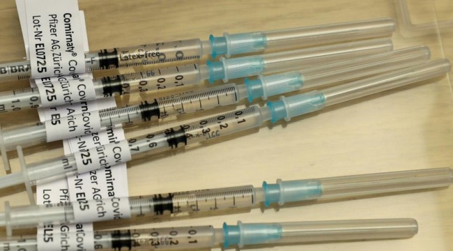 "Ek doz" araştırması: BioNTech aşısının etkinliği ikinci dozdan altı ay sonra yüzde 47'ye düşüyor