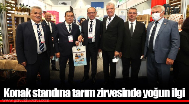 Konak standına tarım zirvesinde yoğun ilgi