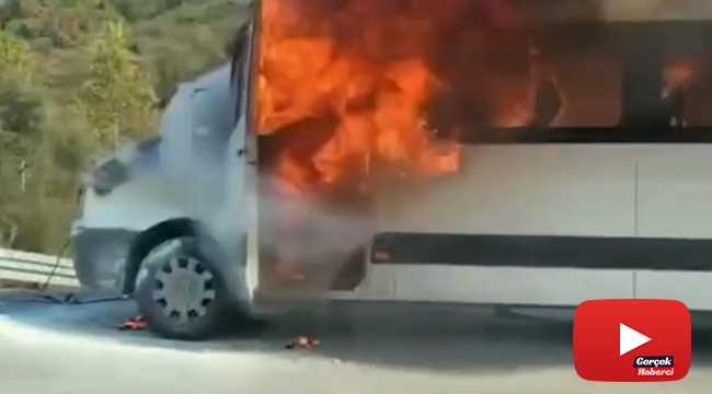 Seyir halindeki minibüs alevlere teslim oldu