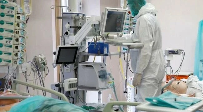Uzmanlar, Covid-19’un uzun vadeli etkisi için uyardılar: Beyin sisi, düşünme ve konsantre olma zorluğu