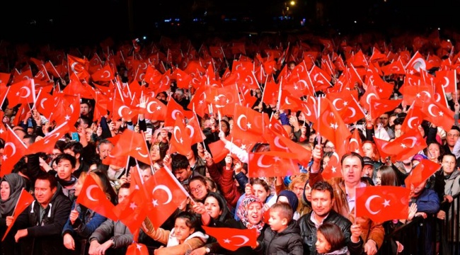 29 Ekim kutlamaları sırasında TRT muhabirini darp iddiası: 3 kişi gözaltına alındı