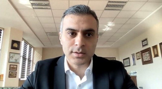 Akademisyenden 10 Kasım’da skandal paylaşım: “Doğ ey güneş, erit taştan adamı”