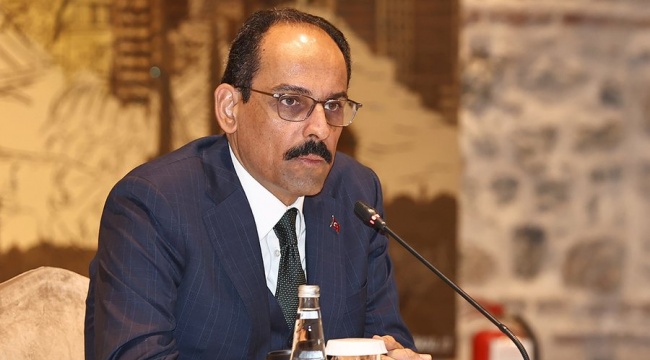 Cumhurbaşkanlığı Sözcüsü Kalın TÜGVA programında: Arkadaşlarımız son derece şeffaf kanunlara bağlı bir şekilde hizmetler sunuyorlar; bunlardan rahatsız olanlar gitsinler kendi meseleleriyle uğraşsınlar