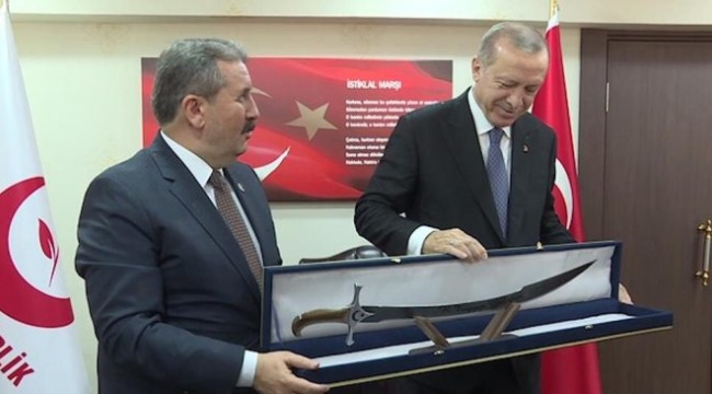 Destici’den çarpıcı çıkış: Cumhur İttifakı’nın üyesiyiz hükûmetin değil, yanlışları bize yüklemeyin