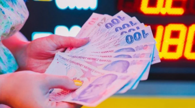 Dolar/TL'de rekor serisi devam ediyor