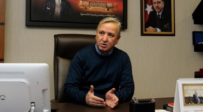 Erdoğan'ın eski metin yazarı: Felaketin kıyısındayız, susan herkes sorumludur!