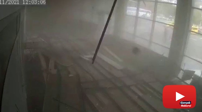 Facia kıl payı atlatıldı, şehirler arası otobüs terminalinin çatısı çöktü